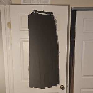 Black ruffle skirt torrid